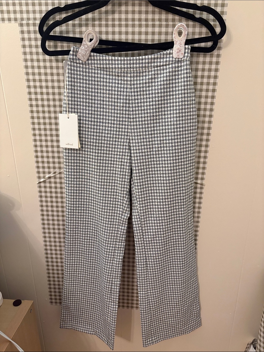 NEW WITH TAGS! Aritzia Pants